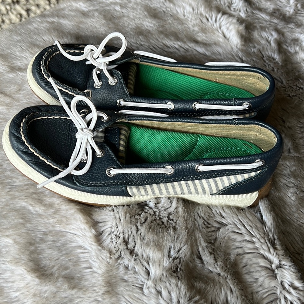 Sperry boat- leather-deck shoes